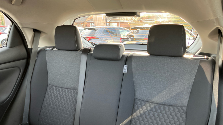 Toyota Yaris 1.5 Hybrid Icon 5dr CVT Hybrid Hatchback